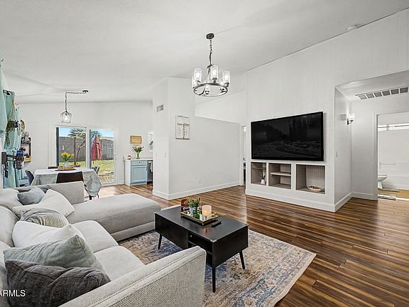 4th image of 3715 W CHAMA Drive