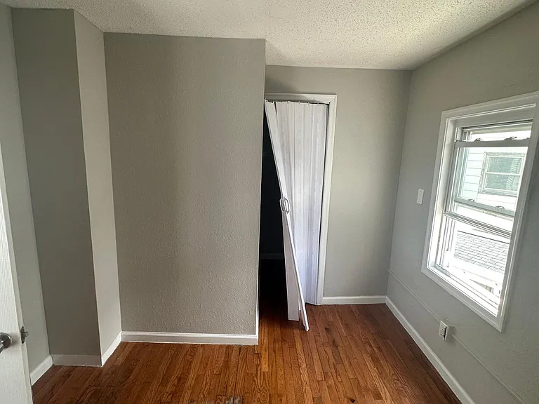 24 Auburn St #1 — Photo 3