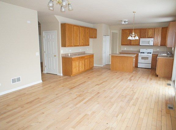 3rd image of 3515 Timber Lake Dr