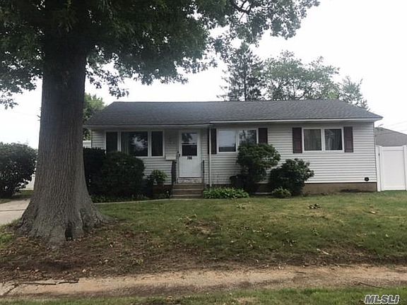 2nd image of 786 Gehrig Ave
