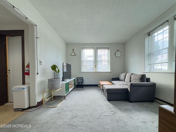 2nd image of 19 Leroy Pl APT 1E