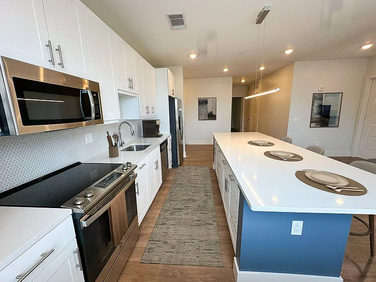 The Rise Apartments — Photo 20