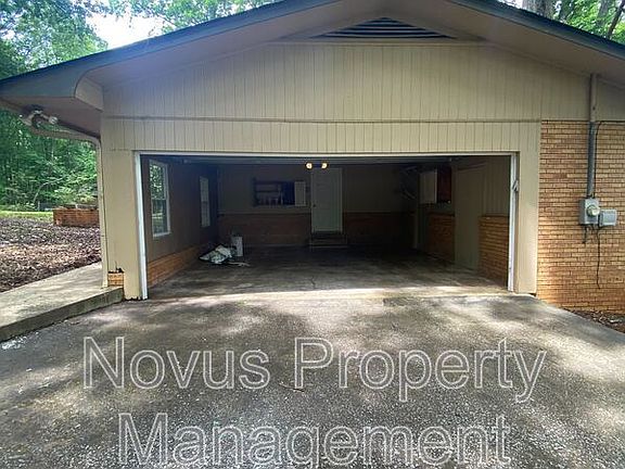 3rd image of 60 Don Rich Dr