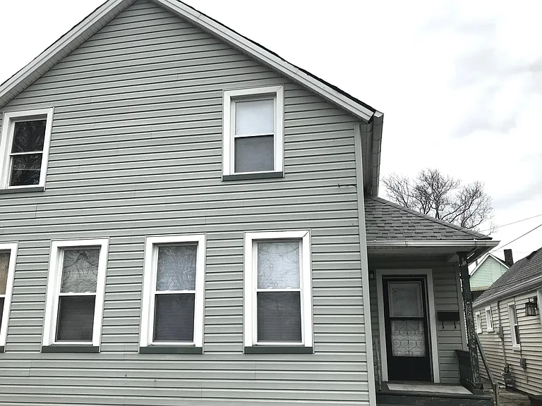 4315 Apple Ave — Photo 1