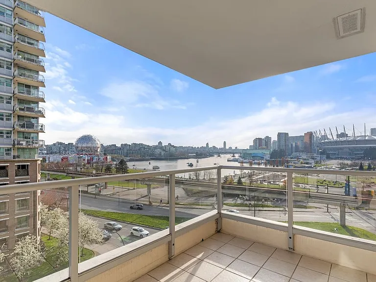 125 Milross Ave #704 — Photo 9