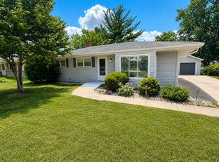 5005 Carol Ct, Rockford, IL 61108