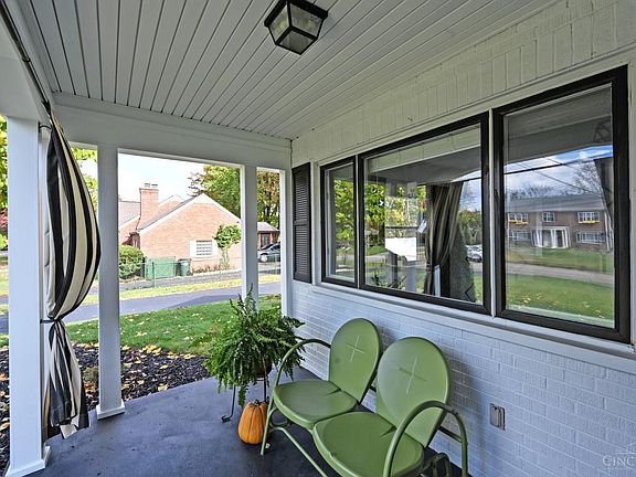 5th image of 8040 Sagamore Dr