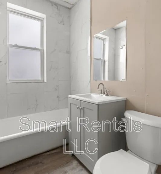 4205 Ellenwood Ave #202 — Photo 5