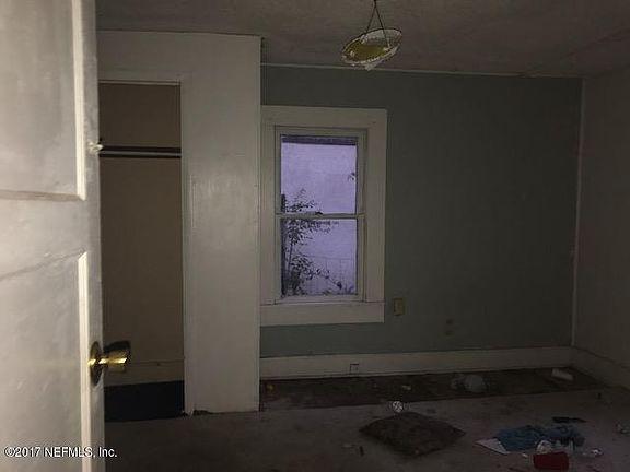 4th image of 208 Cleveland Ave