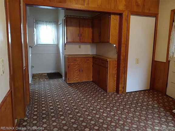 3rd image of 38770 W Huron River Dr