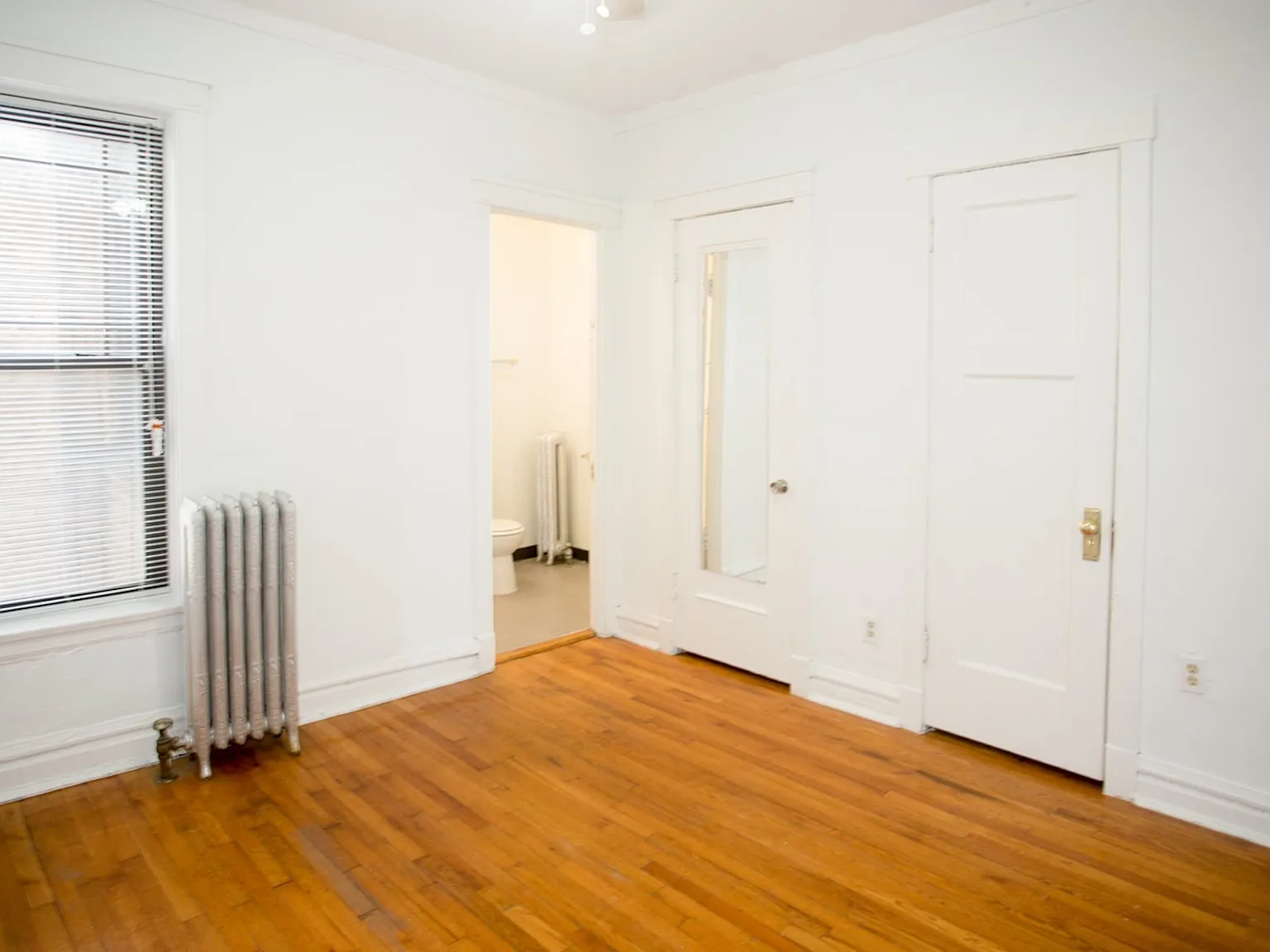5452 S. Ellis Avenue — Photo 3