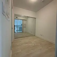 75 James St S #1407 — Photo 11