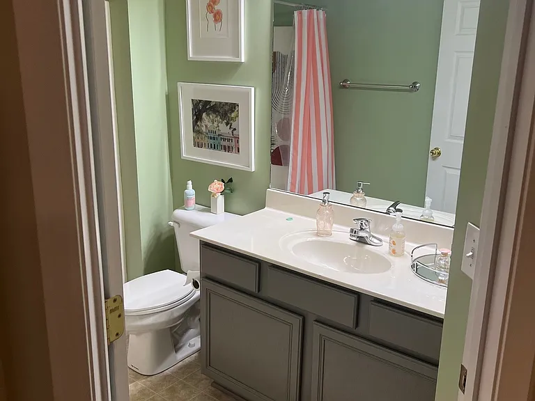 2nd level full bathroom vanity