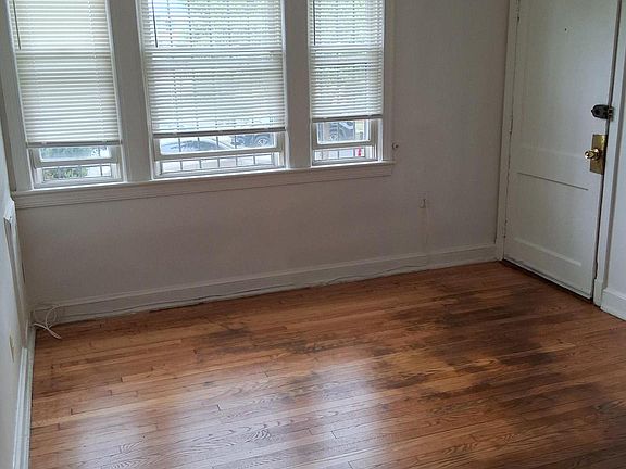 3rd image of 3241 Ely Pl SE APT 303