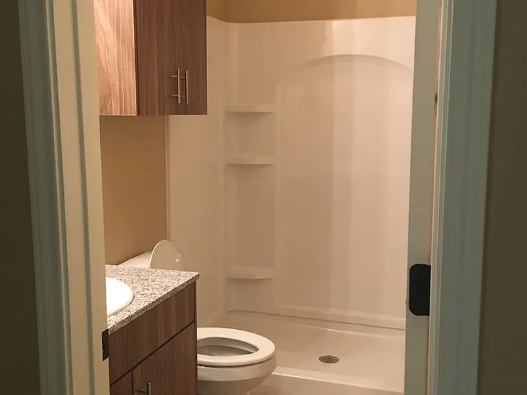 AFLP — Photo 12