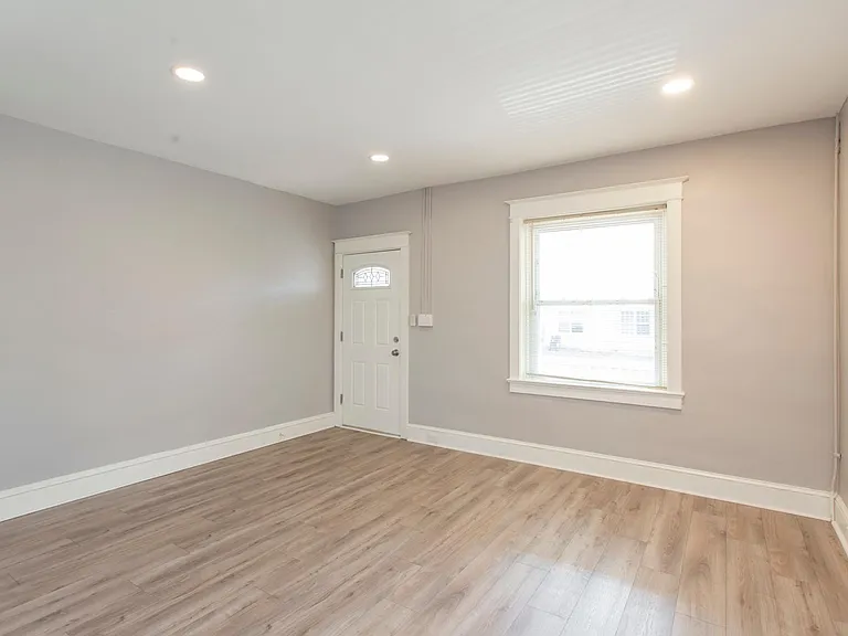 214 Fairview Rd #1 — Photo 6