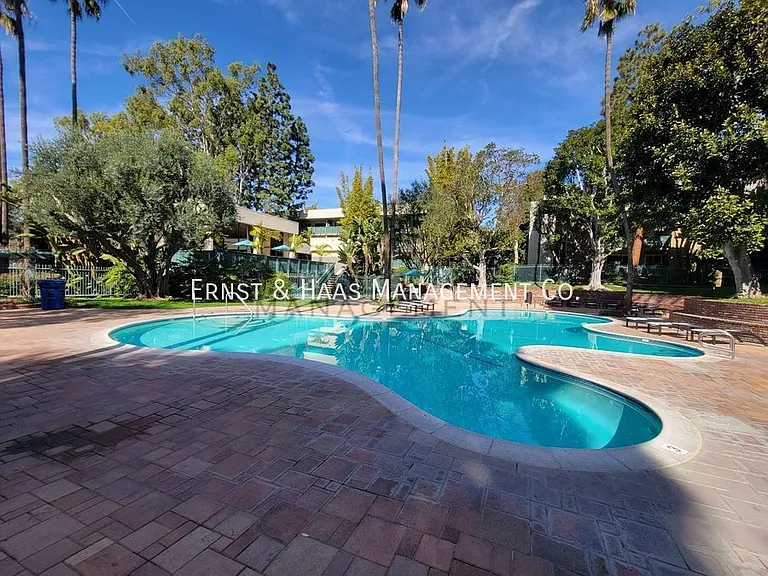 576 N Bellflower Blvd #237 — Photo 6