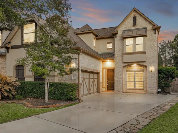 114 S Knights Crossing Dr, The Woodlands, TX 77382