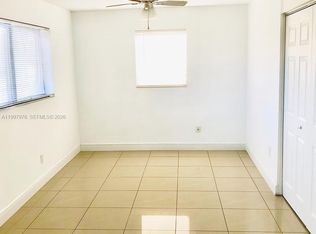 1025 SE 15th St APT 9D, Fort Lauderdale, FL 33316