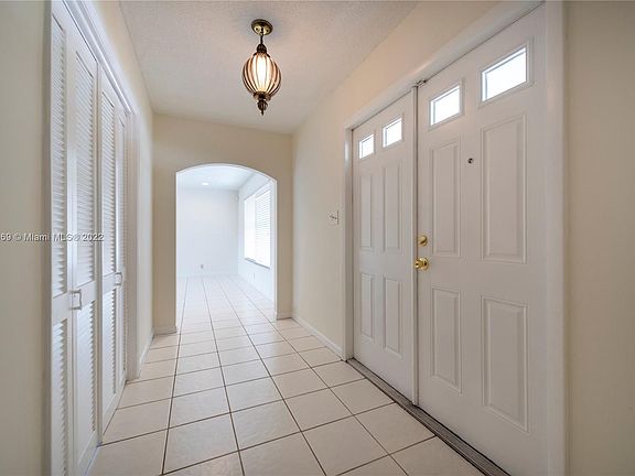 4th image of 4317 W Broward Blvd