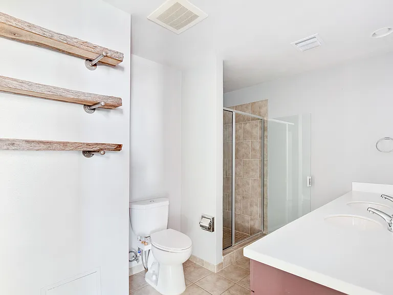 1120 E Kennedy Blvd #728 — Photo 5