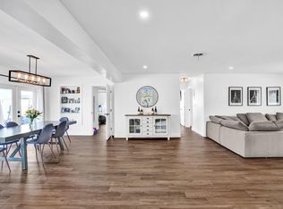 825 SE 16th Pl, Deerfield Beach, FL 33441
