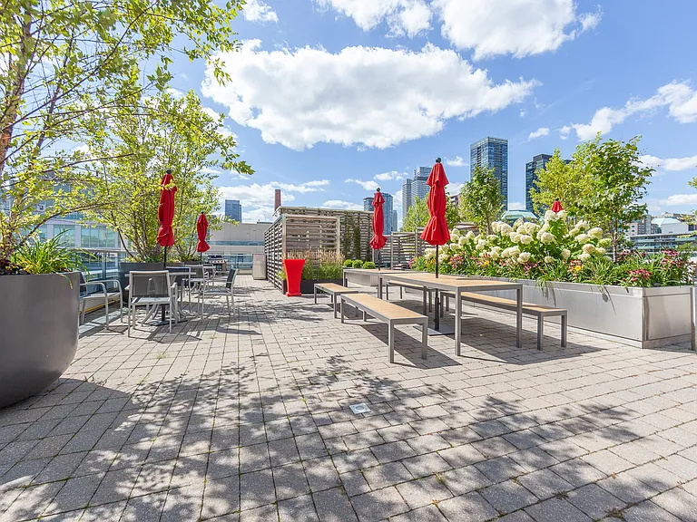 500 Sherbourne St #1808 — Photo 28