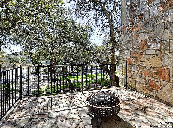 5th image of 7609 Hummingbird Hill Ln