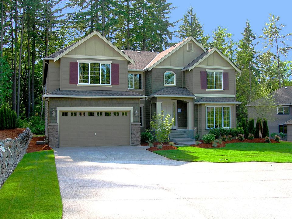 Greenleaf Home on over 1/3 Acre