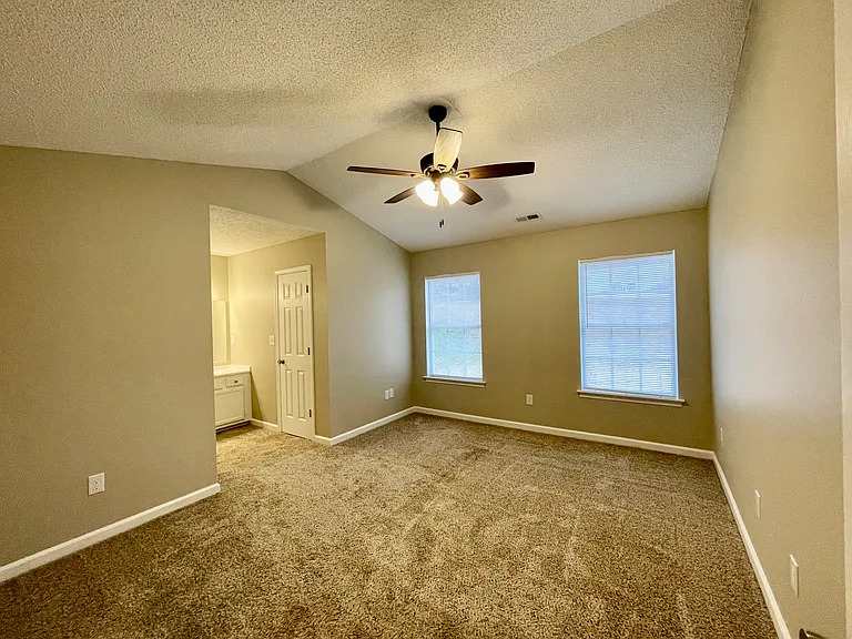 32 Winding Creek Way — Photo 10