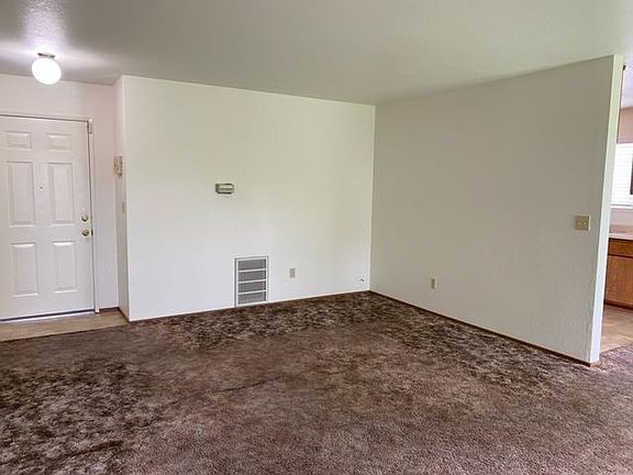 4th image of 524 Lindsay Ave