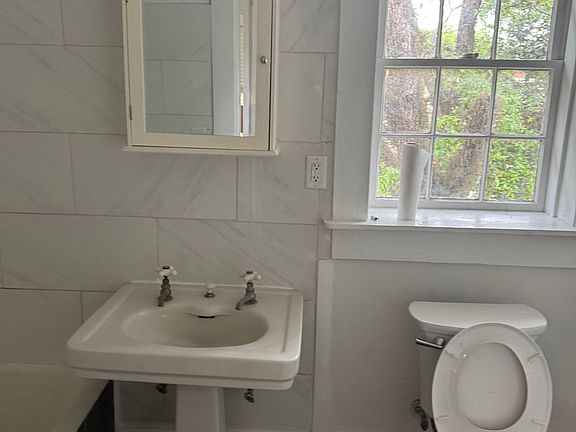 3rd image of 1857 Hunter Ave #C