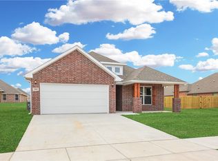 2403 Graham Ln, Pea Ridge, AR 72751