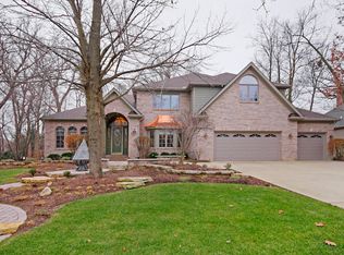 774 Black Walnut Ct, Sugar Grove, IL 60554