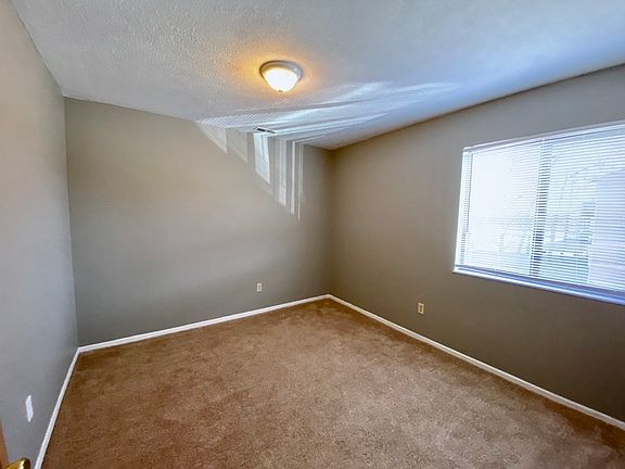 3rd image of 5311 Boehm Dr APT D