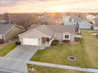 2912 Berkley Ln, Salina, KS 67401