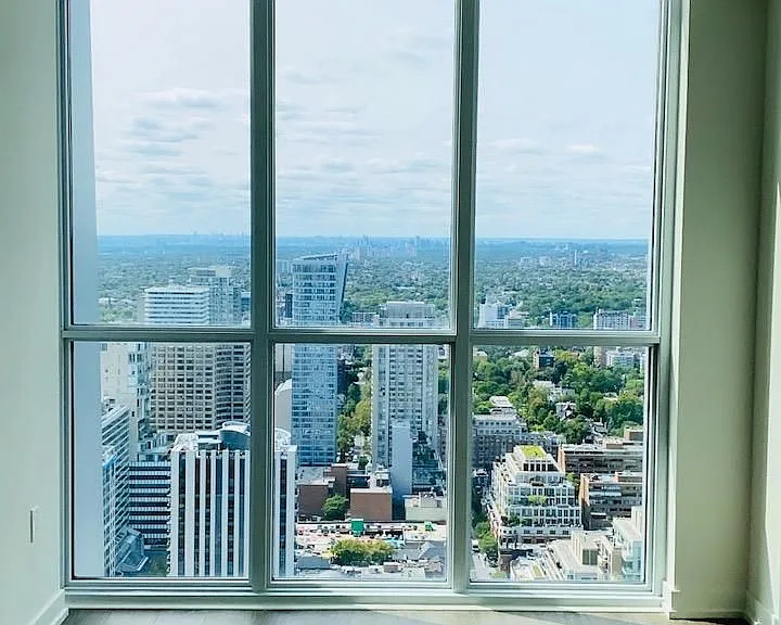 1 Yorkville Ave #4202 — Photo 5