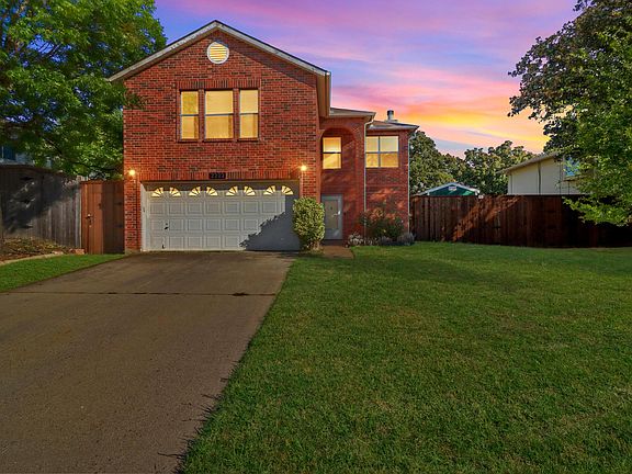2nd image of 2202 Barton Springs Dr