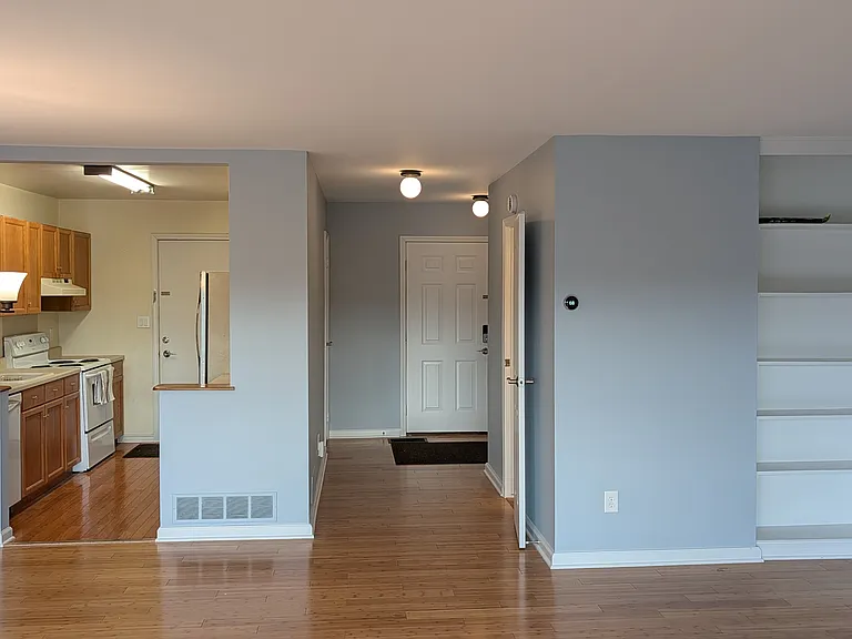 721 Skynob Dr — Photo 10