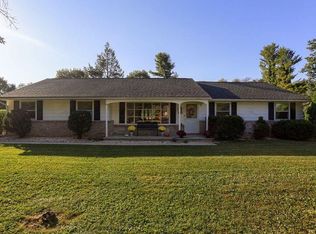 3 Sunrise Ave, Lancaster, PA 17601