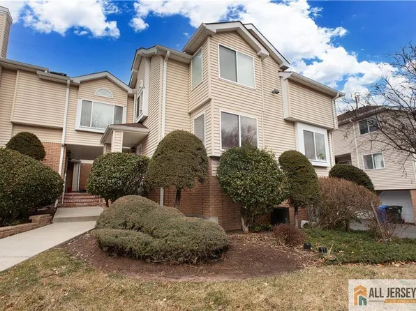 1706 Madaline Dr, Avenel, NJ 07001