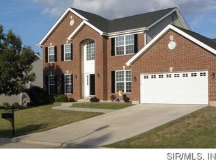 2732 Fairway Dr, Belleville, IL 62220