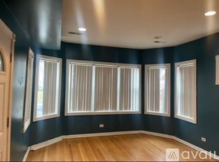 19 E 123rd St #1, Chicago, IL