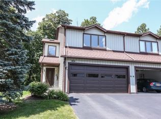 1142 Ridge Crest Dr, Victor, NY 14564