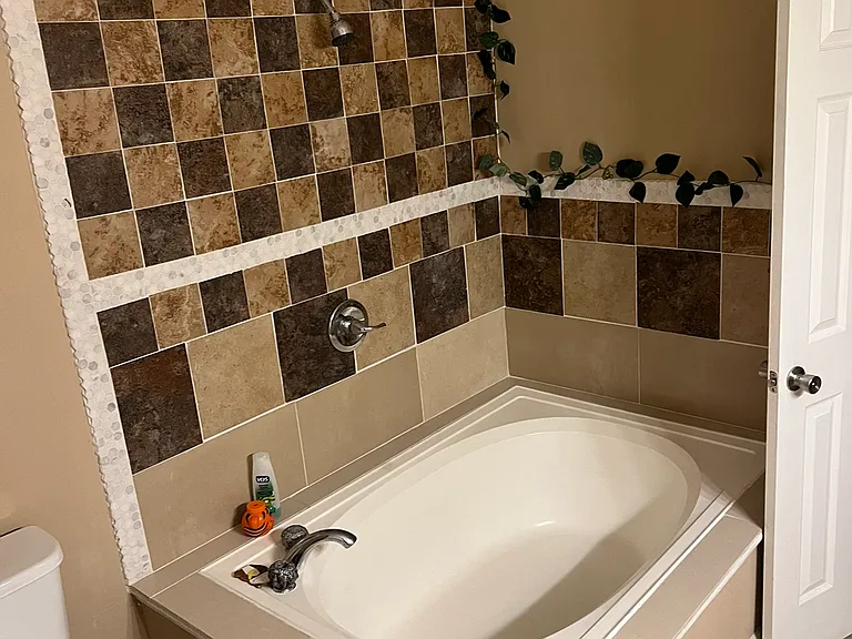 5560 Maple Ridge Dr — Photo 16