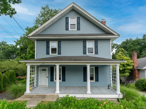 46 Davis St, Locust Valley, NY 11560