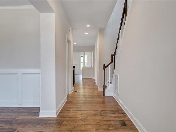 3rd image of 3210 Natalies Way
