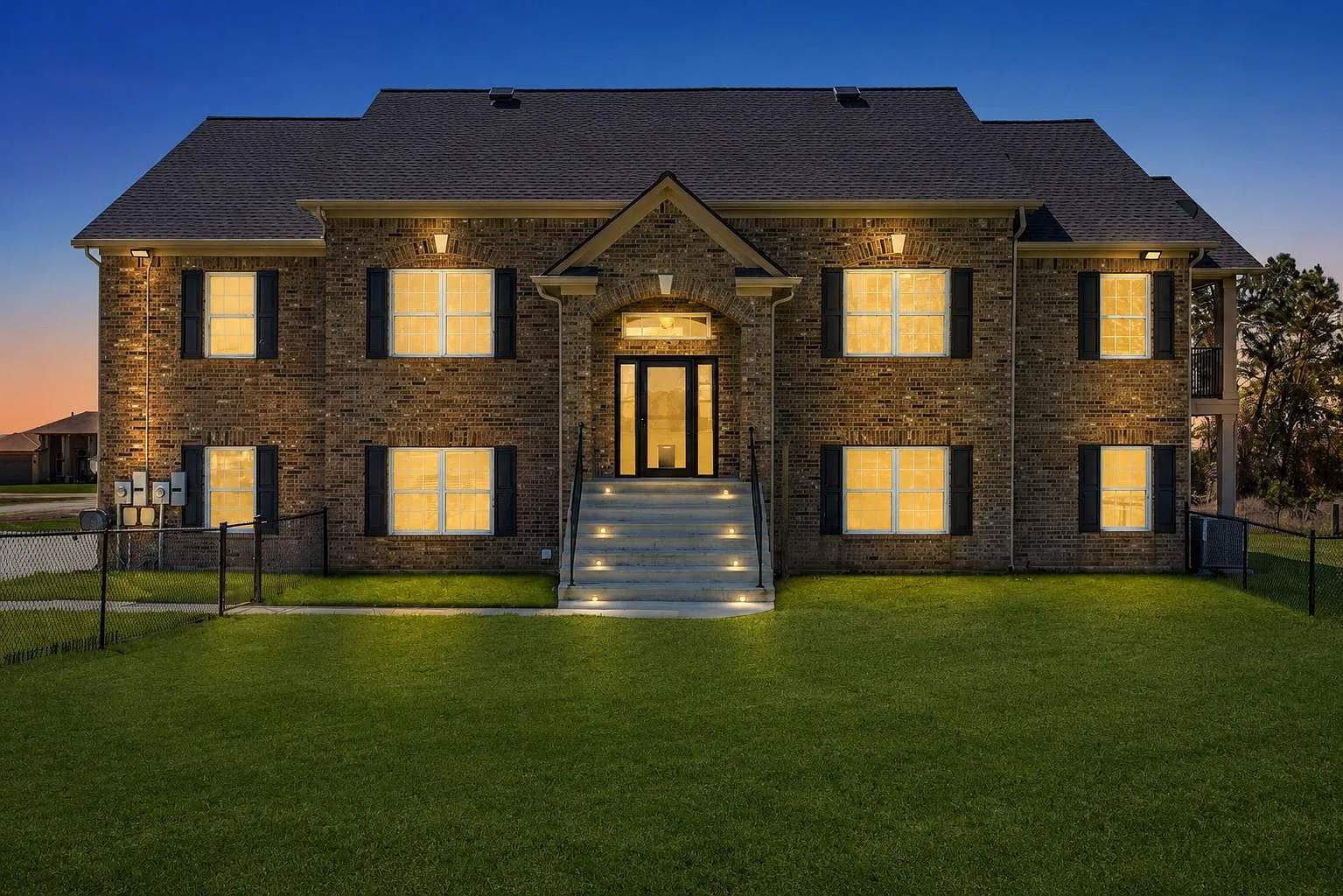 3 bed, 2.5 bath, 2000 sqft, $1,799 — Photo 4