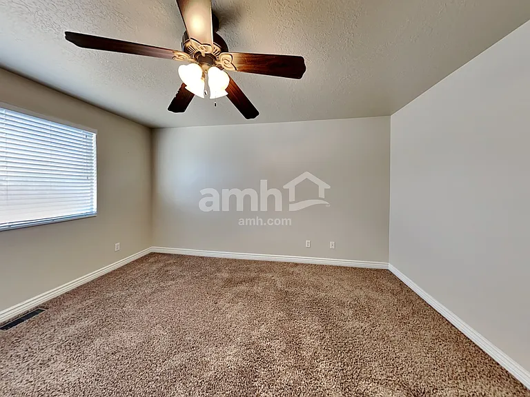 2169 W 1520 N — Photo 12