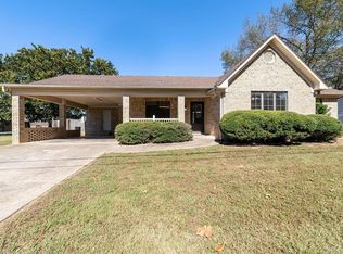 390 Patton St, Clinton, AR 72031